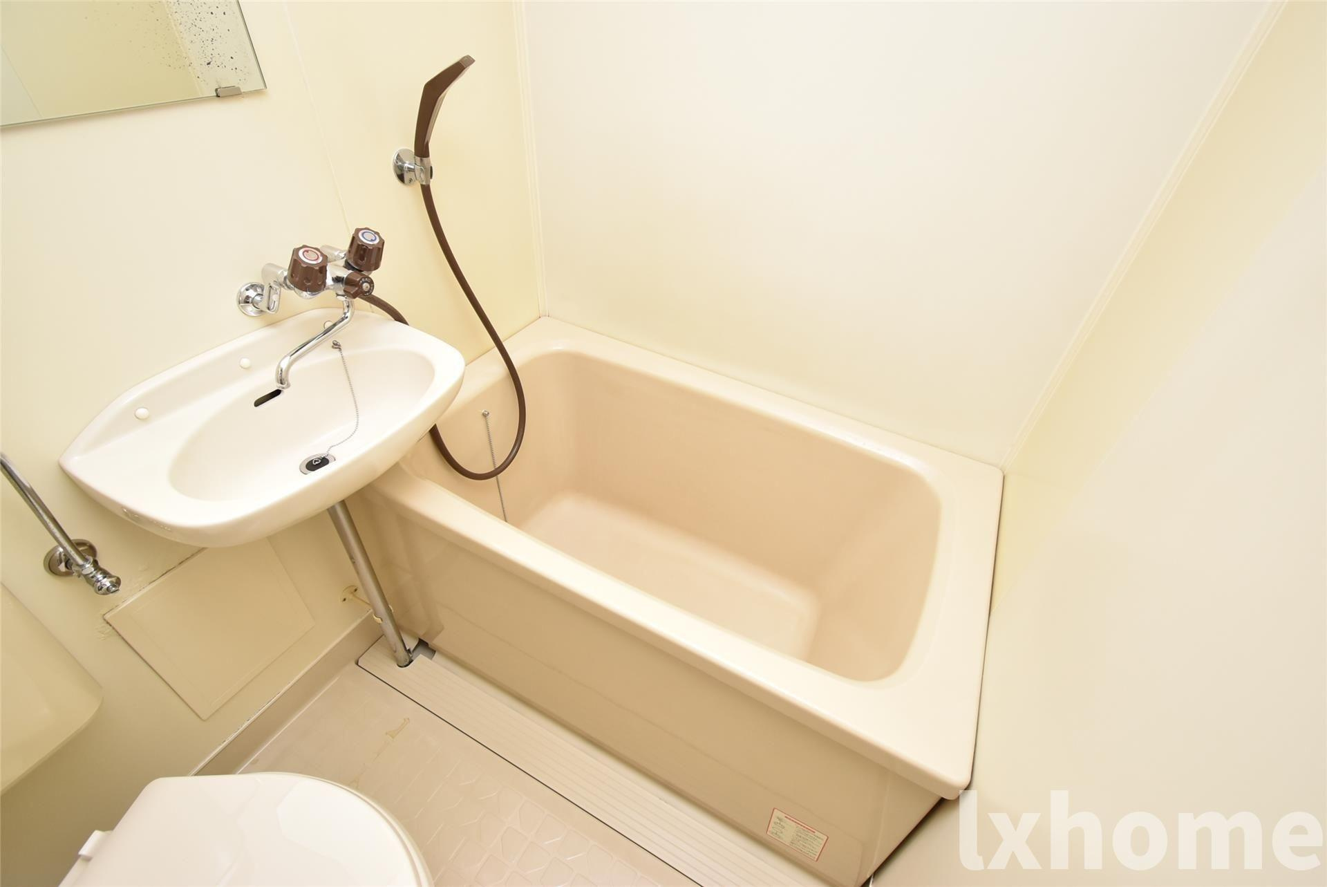 本丸ハイツの浴室|日々の暮らしに欠かせないお風呂です