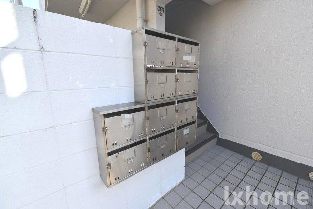 本丸ハイツのロビー|清潔なロビーです