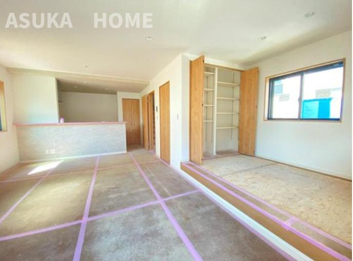 都筑区川和町 戸建ての居間・リビング