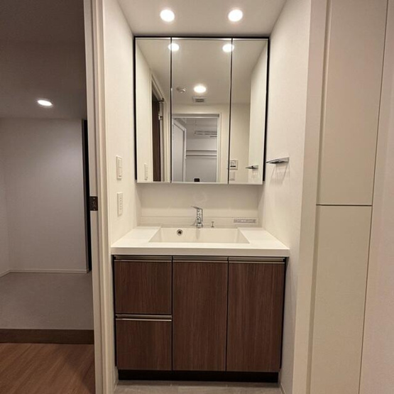 【洗面所】 | ※写真は同タイプ住戸です。 