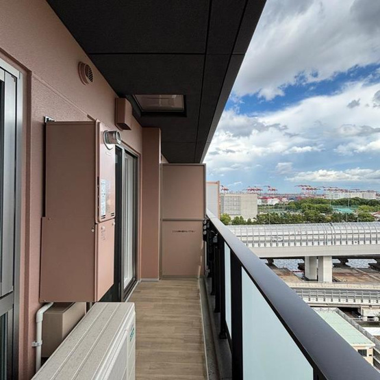 【バルコニー】 | ※写真は同タイプ住戸です。 