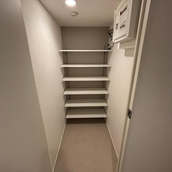 【収納】 | ※写真は同タイプ住戸です。 