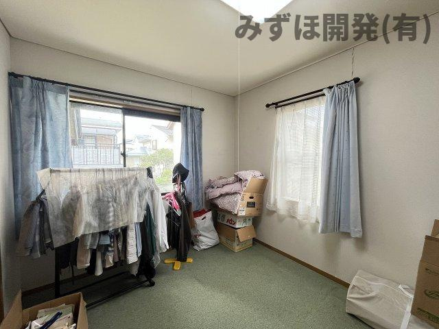 山形市中桜田1丁目3-29の洋室