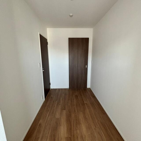 【内装】 | ※写真は同タイプ住戸です。 