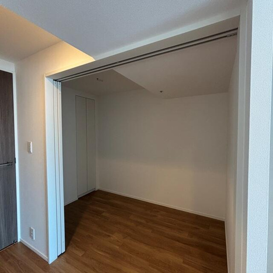 【内装】 | ※写真は同タイプ住戸です。 