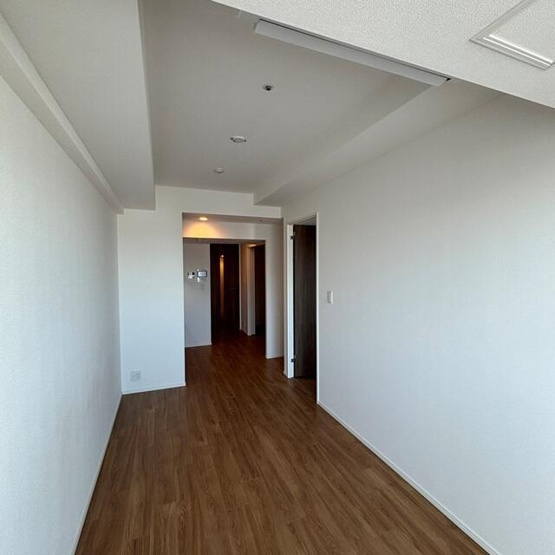 【居間・リビング】 | ※写真は同タイプ住戸です。 