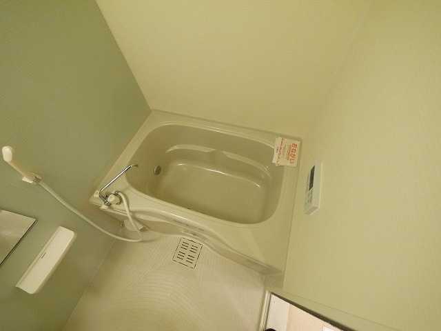 カーサ・フランの浴室|日々の疲れを癒すお風呂付です