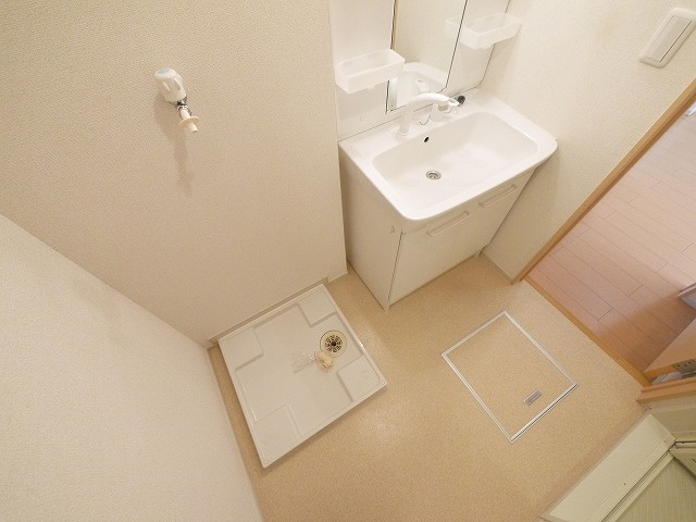 カーサ・フランの洗面所|洗濯機置き場あります