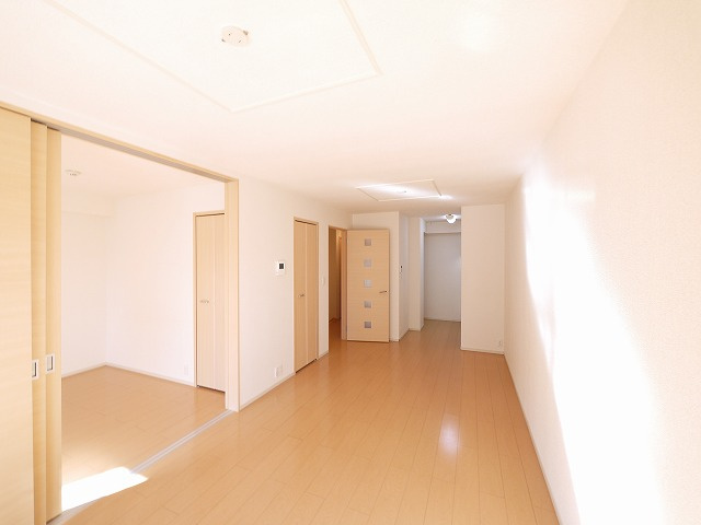 カーサ・フランの居間・リビング|ゆったり過ごせるリビングです