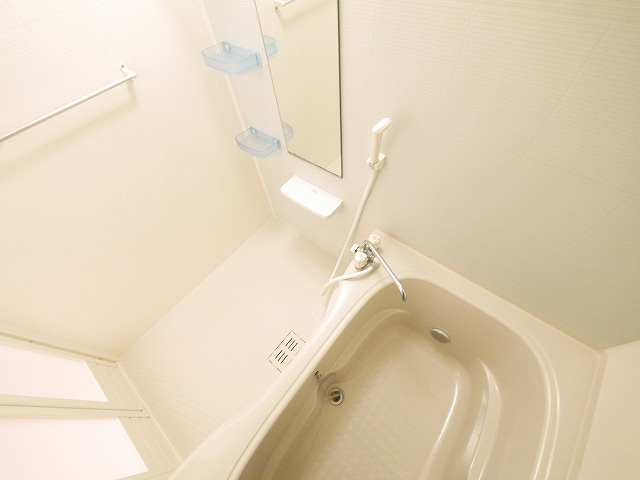 カーサ・フランの浴室|日々の疲れを癒すお風呂付です