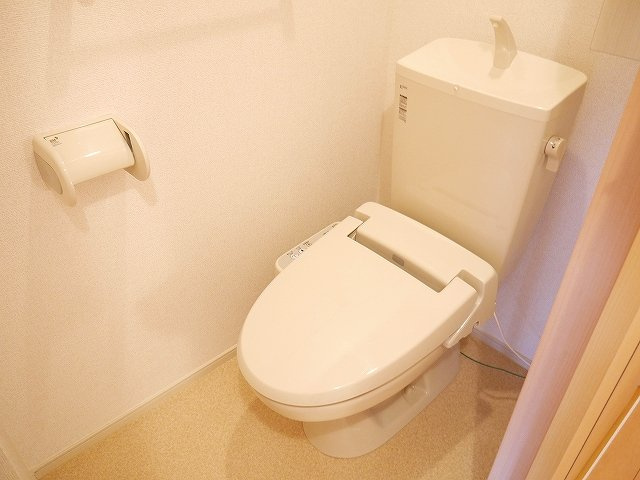 カーサ・フランのトイレ|コンパクトで使いやすいトイレです