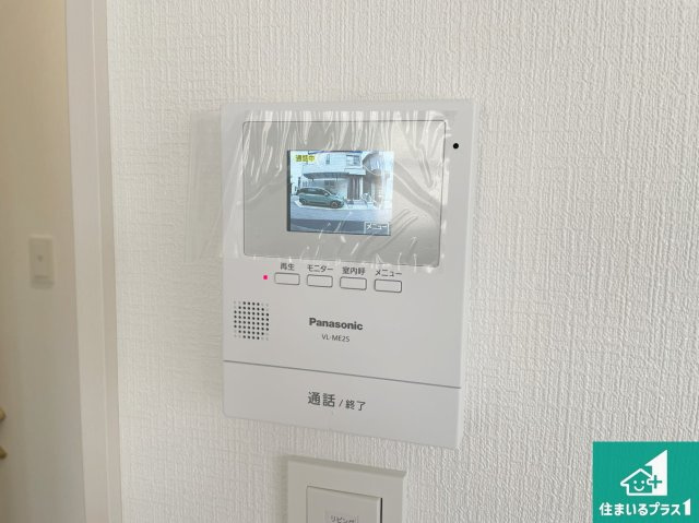 29日(土)30日(日)現地ご見学可能！　池田市豊島北　限定1邸の防犯設備|カラーモニターインターホン！声だけでなく来訪者の姿や顔がモニターで確認できるので、小さなお子様がいらっしゃるご家庭でも安心できます！