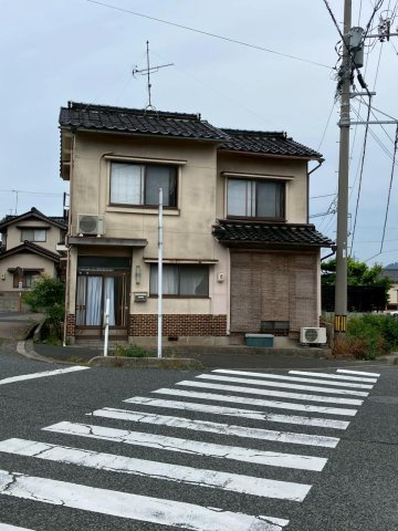 鳥取市浜坂4丁目　中古戸建の前面道路含む現地写真