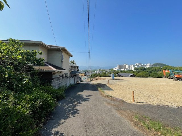三木町池戸　土地の前面道路含む現地写真