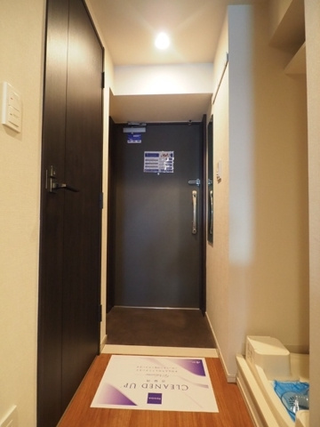 新品家具付きマンション淡路町3(KaGood東京)の玄関