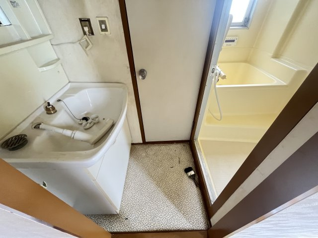 檜尾貸家の内装