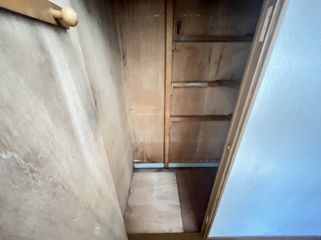 檜尾貸家の収納