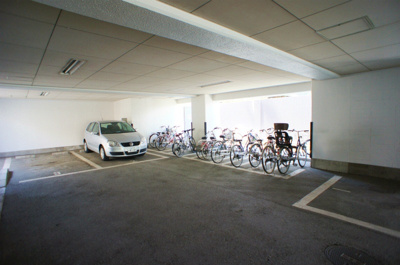 【駐車場】 | サンセーヌ六ツ門 | カースペースがあります