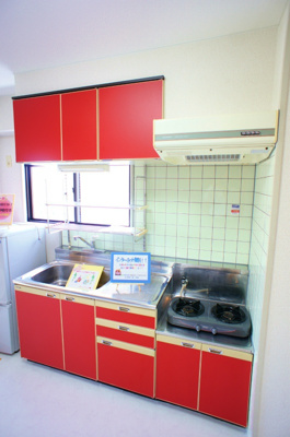 【キッチン】 | サンセーヌ六ツ門 | お料理しやすいキッチンです※別号室の写真です