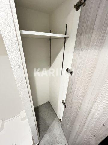 プレサンス野江内代ペルティエ の玄関|同物件別部屋の写真です。カラーが違います