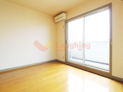 【洋室】 | モンシェリ | 明るい洋室です