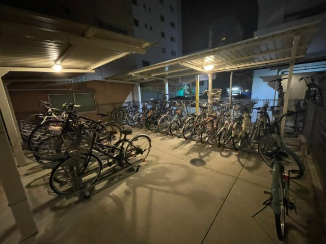 エスペランサ上前津　名古屋市賃貸　仲介手数料無料の駐車場