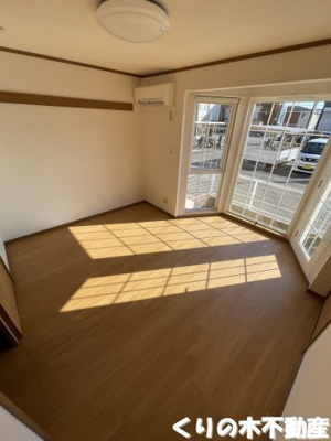 【居間・リビング】 | ロータス・高田Ａ | 同タイプのお部屋です（現況を優先します）