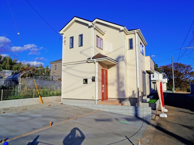 【駐車場】 | 沼津中沢田Ⅰ 新築建売分譲住宅 建物＋土地 TW05759 | 沼津市中沢田A号棟　駐車スペース ※令和7年11月20日撮影写真