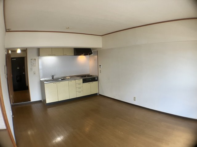 グリースシャトー桃山台の居間・リビング