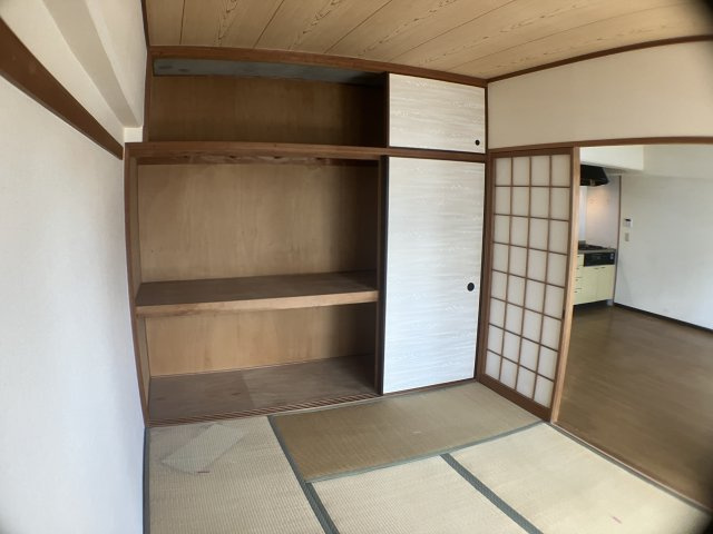 グリースシャトー桃山台の収納