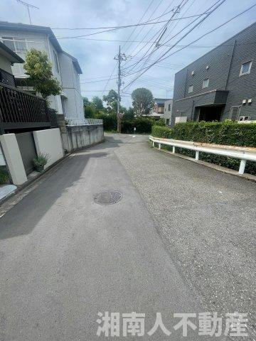 藤沢市湘南台７丁目２１－６戸建ての前面道路含む現地写真|前面道路含む現地写真です