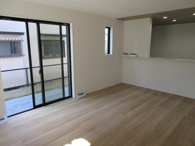 【仲介手数料無料】新築戸建　グラファーレ熊谷市柿沼960-8（全1棟）の居間・リビング