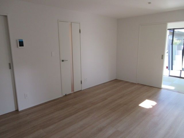 【仲介手数料無料】新築戸建　グラファーレ熊谷市柿沼960-8（全1棟）の居間・リビング