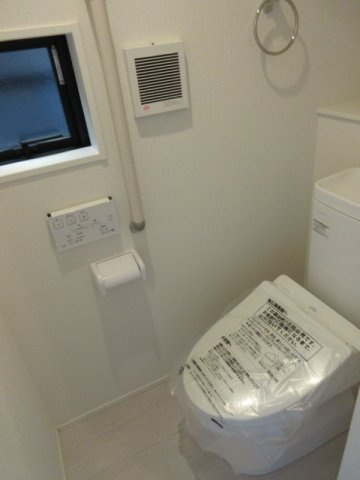 【仲介手数料無料】新築戸建　グラファーレ熊谷市柿沼960-8（全1棟）のトイレ