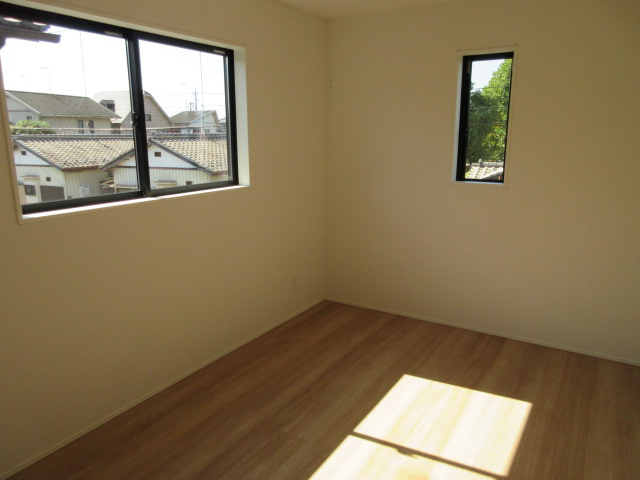 【仲介手数料無料】新築戸建　グラファーレ熊谷市柿沼960-8（全1棟）の洋室