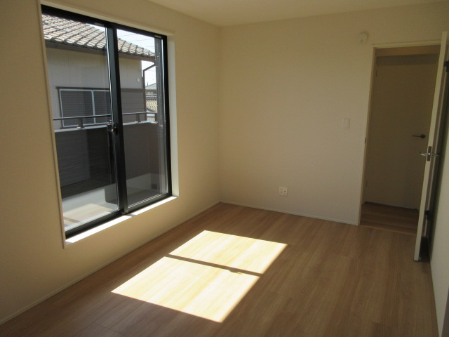 【仲介手数料無料】新築戸建　グラファーレ熊谷市柿沼960-8（全1棟）の洋室