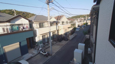 【前面道路含む現地写真】