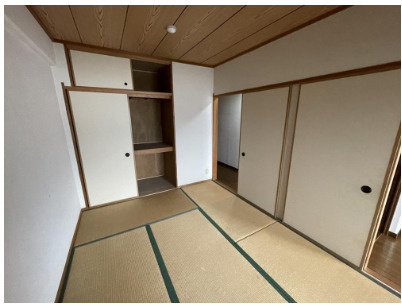 サーパス大東泉町の和室|廊下からもリビングからも入れる和室！