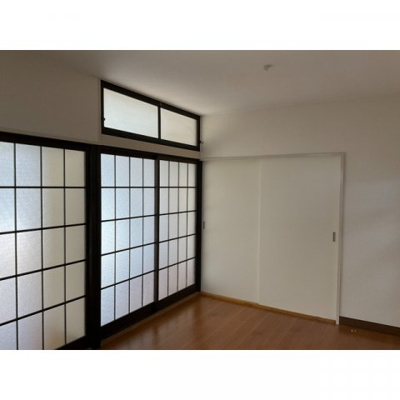 【居間・リビング】 | 奈加乃内ハイツ1 | ゆったりとした居間です