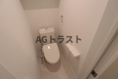 【トイレ】 | グレイスグリーンヒルズ | こまごまとしたものを収納できそうですね