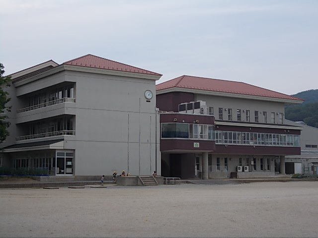 エスポワールの周辺|けやき小学校まで400m