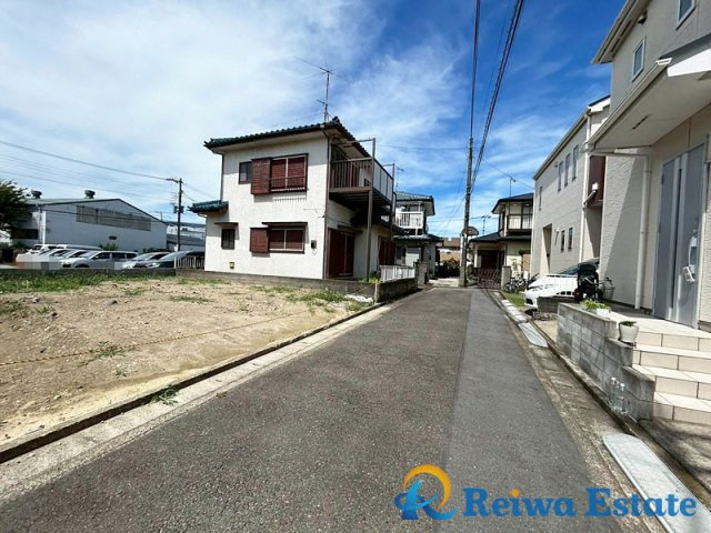 新築戸建　茅ヶ崎市萩園の前面道路含む現地写真