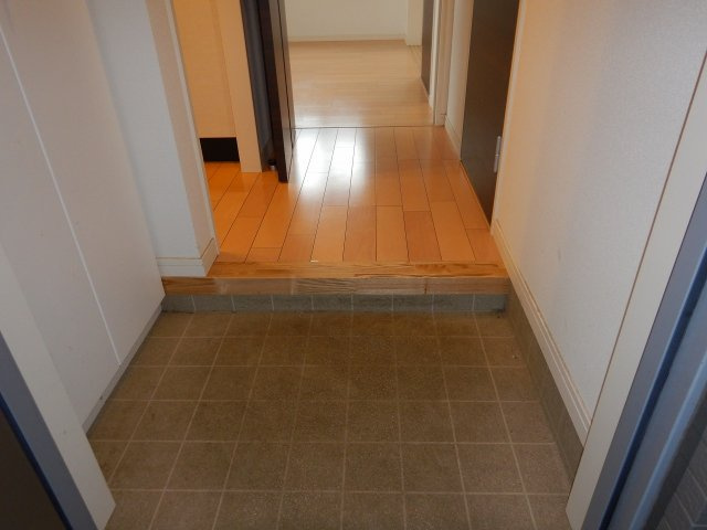 【玄関】 | レジデンスYJ | 別号室参考写真