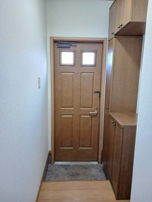 【玄関】 | ビバリーヒルズＡ