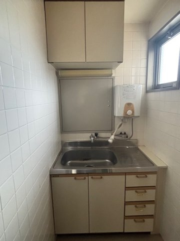 姫路ガスビルのキッチン|キッチン、トイレは共用部分となっています。