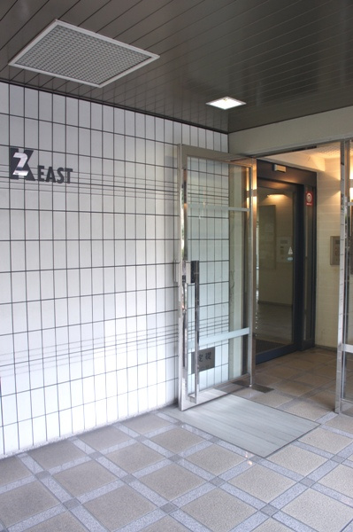 K-2　EASTの玄関
