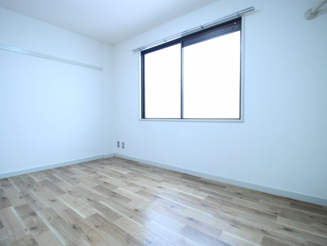 シャルム枚方（事業用）の居間・リビング