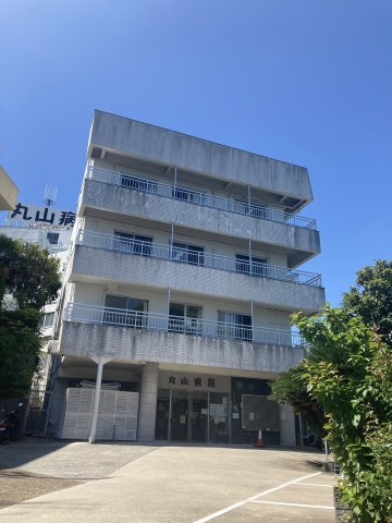 神戸市長田区丸山町１丁目の倉庫の周辺