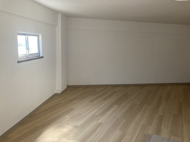 神戸市長田区丸山町１丁目の倉庫の内装