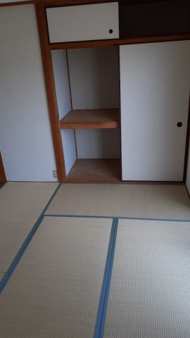 向月町小林事務所の和室